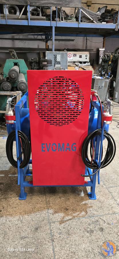 Compresseur injection pollen palmier dattier CIP-2026 EVOMAG — version stationnaire châssis bleu