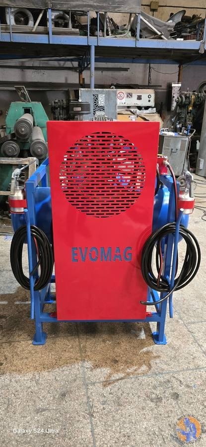 Compresseur injection pollen palmier dattier CIP-2026 EVOMAG — version stationnaire châssis bleu